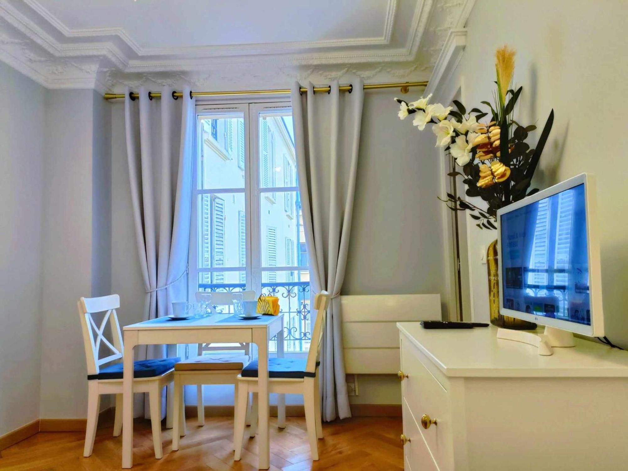 דירות ורסאי Au Petit Trianon Bleu מראה חיצוני תמונה